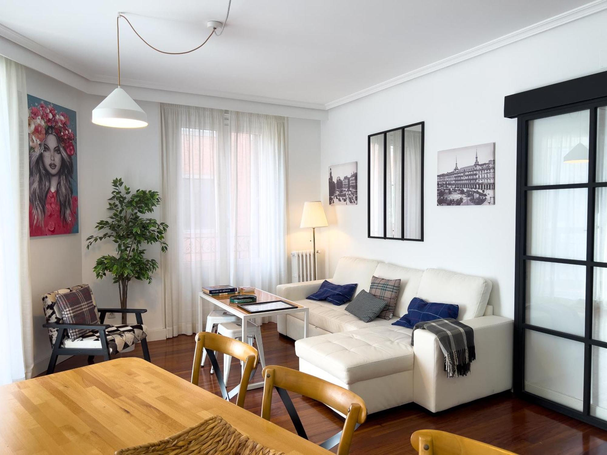 Callao Suites Madrid Exterior photo